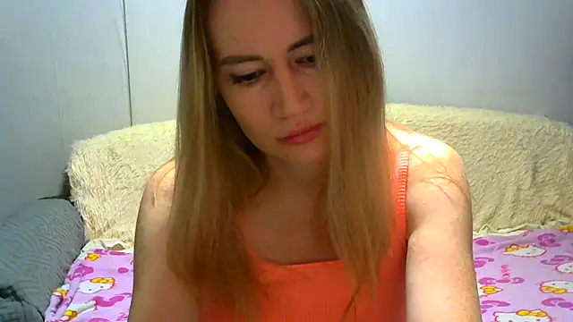 JessFoxxx online show from October 3, 2025, 4:03 am