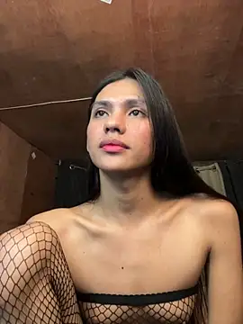 Snapshot of Ur_latinahotpaprika chatting on February 3, 2026, 6:22 am Ur latinahotpaprika online show from February 3, 2026, 6:22 am