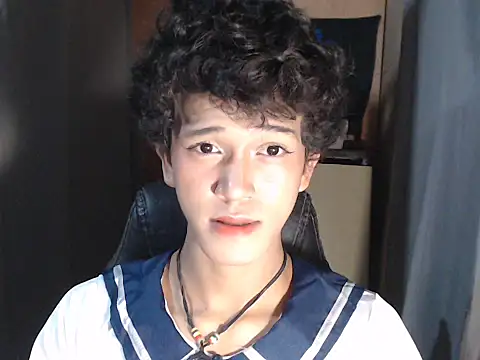 Snapshot of kenbigcockxx chatting on October 4, 2025, 9:33 am kenbigcockxx online show from October 4, 2025, 9:33 am