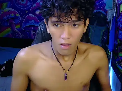 Snapshot of kenbigcockxx chatting on June 12, 2026, 1:53 pm kenbigcockxx online show from June 12, 2026, 1:53 pm