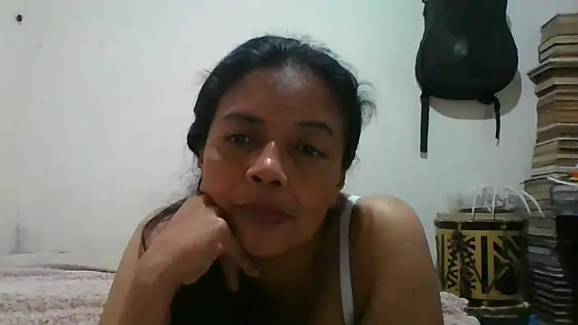 DianaOchoa  online show from April 9, 2026, 8:26 pm