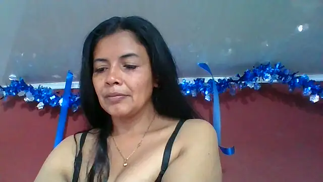 Snapshot of DianaOchoa_ chatting on November 30, 2025, 9:26 pm DianaOchoa online show from November 30, 2025, 9:26 pm