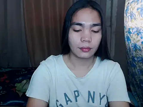 Snapshot of Simple_Martina chatting on November 25, 2025, 2:23 am Simple Martina online show from November 25, 2025, 2:23 am