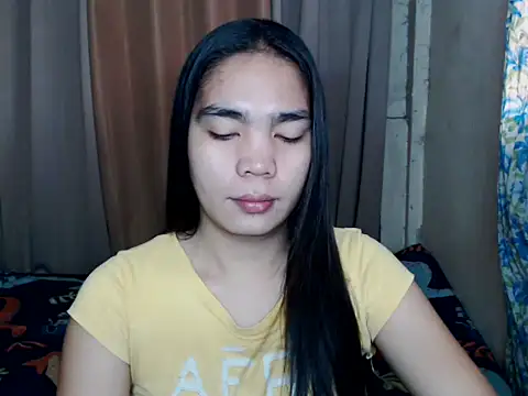 Snapshot of Simple_Martina chatting on November 29, 2025, 1:39 am Simple Martina online show from November 29, 2025, 1:39 am