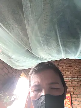 Tina 2pp online show from October 27, 2025, 5:41 am