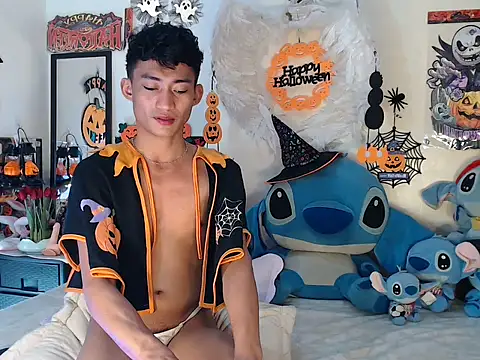 good boy in bed online show from November 4, 2025, 10:02 pm