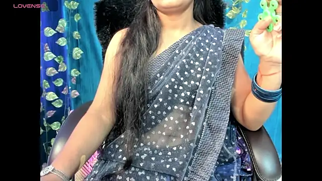 Snapshot of Forever_Love2025 chatting on October 26, 2025, 7:31 am Forever Love2025 online show from October 26, 2025, 7:31 am