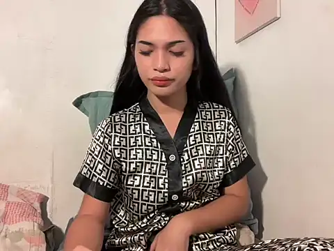 Jessyfoxxx 888 online show from October 16, 2025, 7:27 am