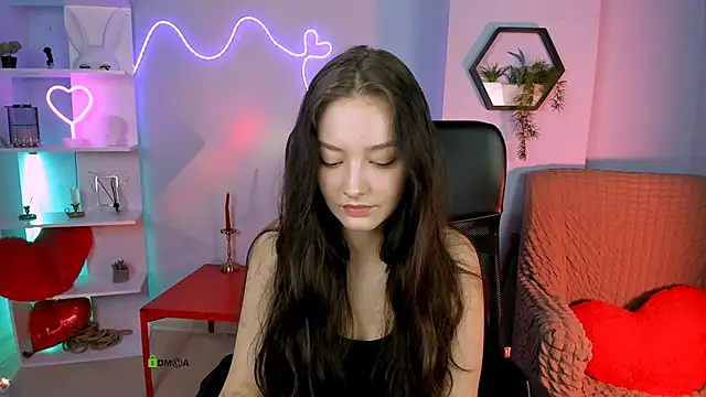 miki-niki online show from February 5, 2026, 6:53 am