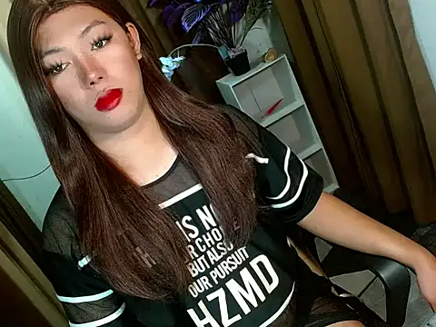 Snapshot of bigfattycocksonya27 chatting on November 28, 2025, 10:04 am bigfattycocksonya27 online show from November 28, 2025, 10:04 am