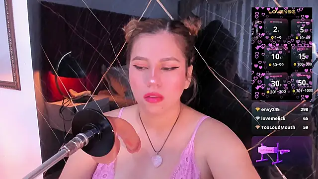 Snapshot of abby_blond_ chatting on December 21, 2025, 12:18 pm abby blond online show from December 21, 2025, 12:18 pm