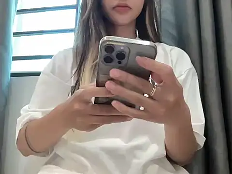 Snapshot of Min_sara69 chatting on October 12, 2025, 8:37 am Min sara69 online show from October 12, 2025, 8:37 am