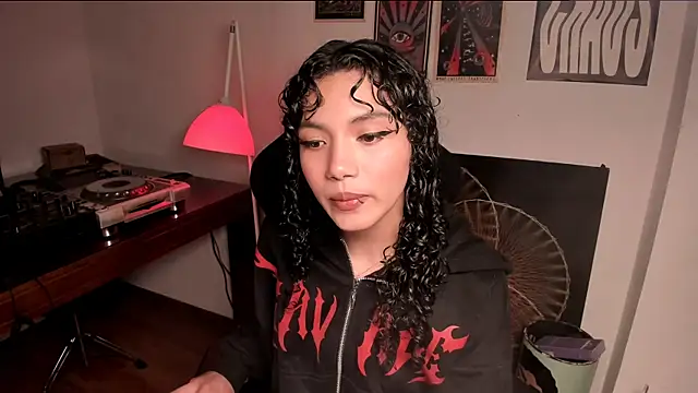 Snapshot of Nati____ chatting on February 25, 2026, 4:34 am Nati online show from February 25, 2026, 4:34 am