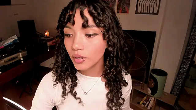 Snapshot of Nati____ chatting on April 12, 2026, 10:35 pm Nati online show from April 12, 2026, 10:35 pm