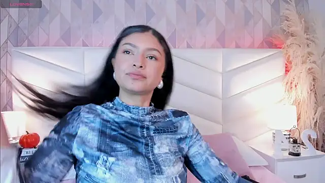 victoria   jonnes online show from October 4, 2025, 12:28 pm