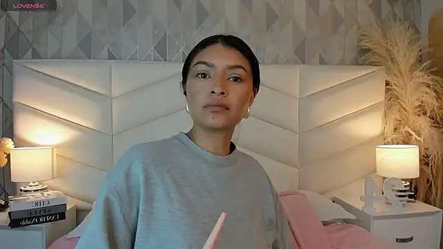 victoria   jonnes online show from September 18, 2025, 12:41 pm