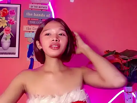 Snapshot of Sweet_ThaliaXX chatting on September 20, 2025, 12:21 pm Sweet ThaliaXX online show from September 20, 2025, 12:21 pm