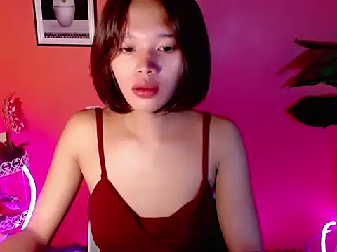 Snapshot of Sweet_ThaliaXX chatting on September 21, 2025, 8:41 am Sweet ThaliaXX online show from September 21, 2025, 8:41 am