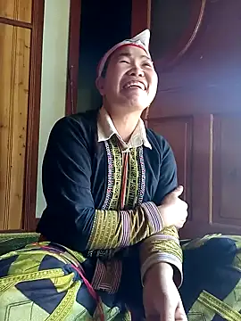 jienrrr online show from October 10, 2025, 12:55 am