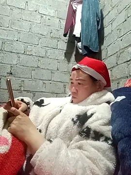 Snapshot of jienrrr chatting on January 14, 2026, 12:42 pm jienrrr online show from January 14, 2026, 12:42 pm