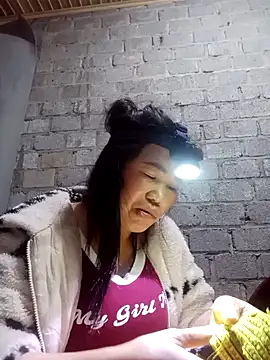 Snapshot of jienrrr chatting on December 18, 2025, 12:38 am jienrrr online show from December 18, 2025, 12:38 am