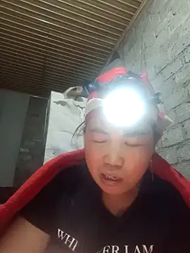 Snapshot of jienrrr chatting on December 19, 2025, 1:13 pm jienrrr online show from December 19, 2025, 1:13 pm