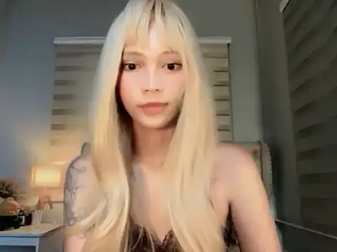 Snapshot of isabella_chasex chatting on April 7, 2026, 11:28 pm isabella chasex online show from April 7, 2026, 11:28 pm