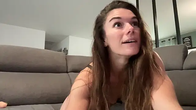 Snapshot of Caro663 chatting on September 27, 2025, 5:19 pm Caro663 online show from September 27, 2025, 5:19 pm