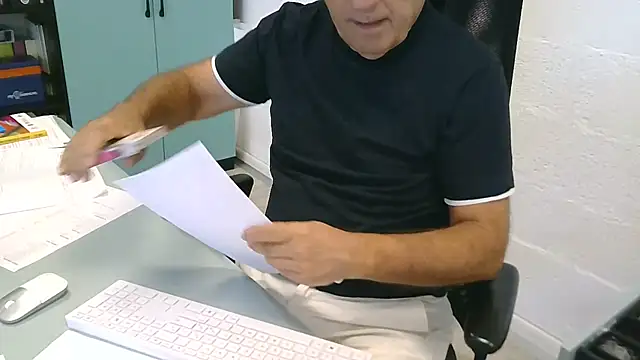 Snapshot of Bsxmaturo61 chatting on June 26, 2026, 9:26 am Bsxmaturo61 online show from June 26, 2026, 9:26 am