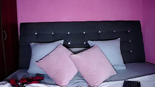 aleja spearsx online show from January 14, 2026, 12:09 pm