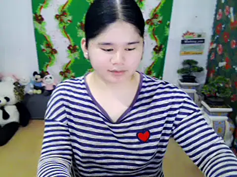 Snapshot of skinnygirl_69 chatting on December 4, 2025, 4:50 pm skinnygirl 69 online show from December 4, 2025, 4:50 pm