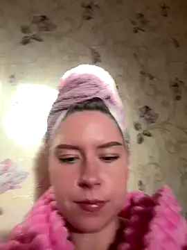 Snapshot of Tomyris_yuki chatting on November 1, 2025, 5:36 am Tomyris yuki online show from November 1, 2025, 5:36 am