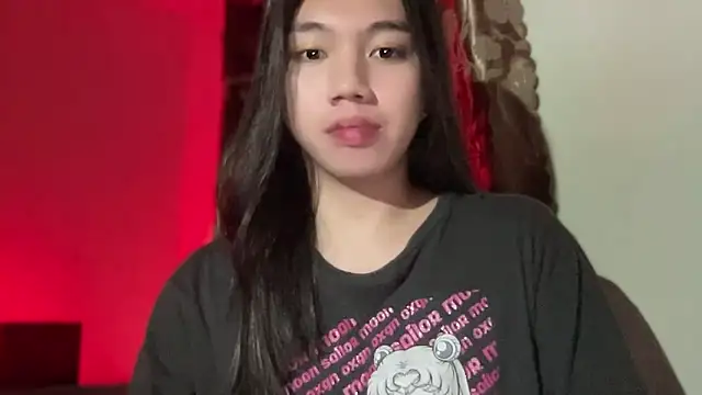 Snapshot of kat_mire chatting on October 19, 2025, 5:16 pm kat mire online show from October 19, 2025, 5:16 pm