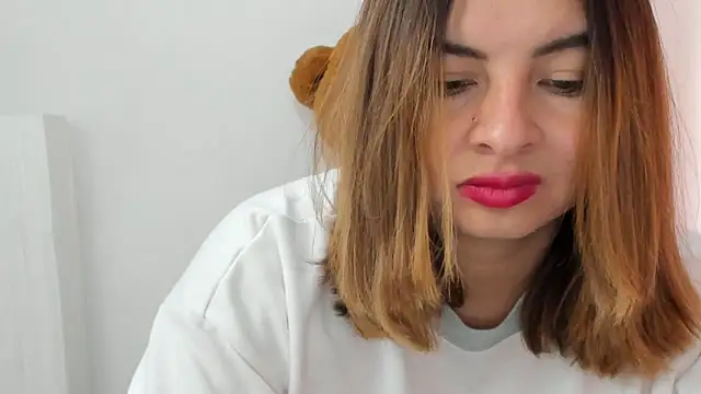 Snapshot of ADHARAMILLER__1111 chatting on October 24, 2025, 6:40 pm ADHARAMILLER 1111 online show from October 24, 2025, 6:40 pm