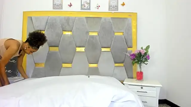 Snapshot of AliyahBrowns chatting on December 4, 2025, 7:46 pm AliyahBrowns online show from December 4, 2025, 7:46 pm