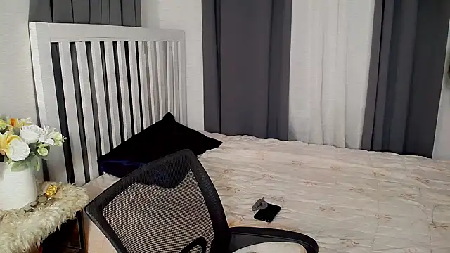 Snapshot of Candicebloom chatting on September 19, 2025, 9:30 pm Candicebloom online show from September 19, 2025, 9:30 pm