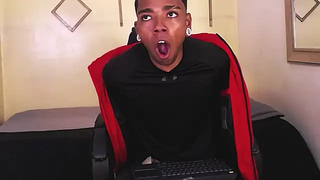 Snapshot of CollemanStone chatting on November 26, 2025, 3:28 am CollemanStone online show from November 26, 2025, 3:28 am