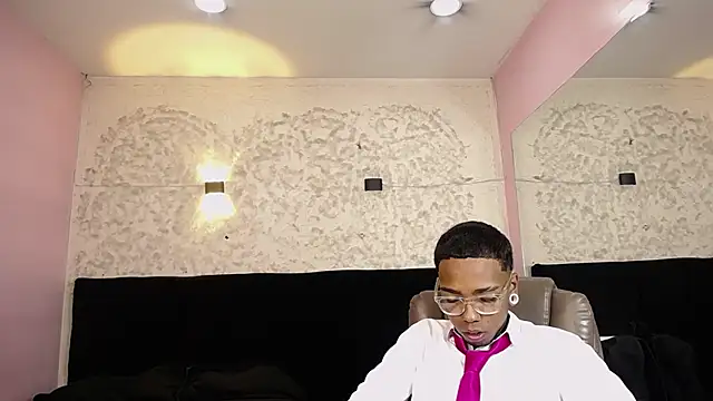 Snapshot of CollemanStone chatting on November 12, 2025, 1:04 pm CollemanStone online show from November 12, 2025, 1:04 pm