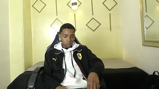 Snapshot of CollemanStone chatting on November 30, 2025, 12:39 pm CollemanStone online show from November 30, 2025, 12:39 pm