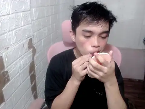 sexysam14 online show from May 27, 2026, 12:23 pm