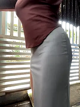 FishingGirl online show from November 12, 2025, 4:38 am