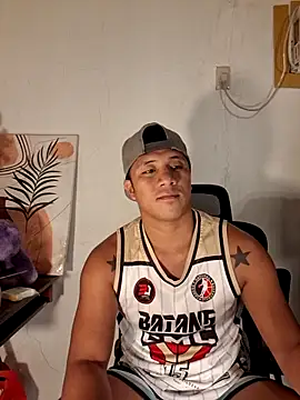 Snapshot of mr_dave chatting on April 13, 2026, 4:11 pm mr dave online show from April 13, 2026, 4:11 pm