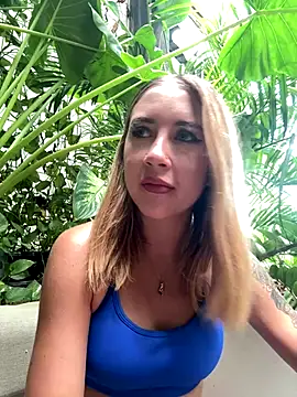 Snapshot of asraifae chatting on November 17, 2025, 5:33 am asraifae online show from November 17, 2025, 5:33 am