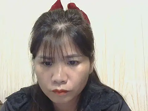 Ori299 online show from November 12, 2025, 7:12 am