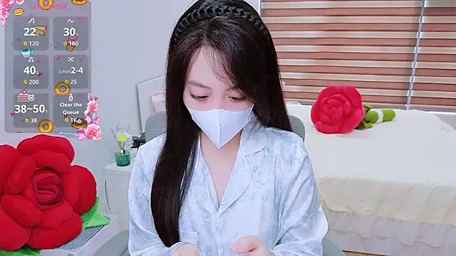 Snapshot of -MinaYoung- chatting on November 5, 2025, 8:28 am -MinaYoung- online show from November 5, 2025, 8:28 am