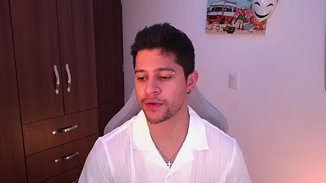 Snapshot of domsantiago_ chatting on November 20, 2025, 1:06 am domsantiago online show from November 20, 2025, 1:06 am