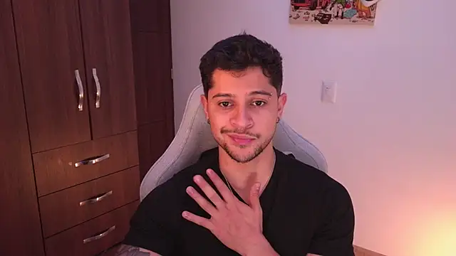 Snapshot of domsantiago_ chatting on December 4, 2025, 1:59 am domsantiago online show from December 4, 2025, 1:59 am