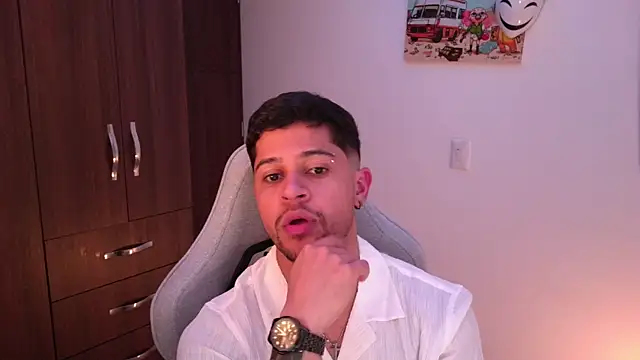 Snapshot of domsantiago_ chatting on November 28, 2025, 3:17 am domsantiago online show from November 28, 2025, 3:17 am