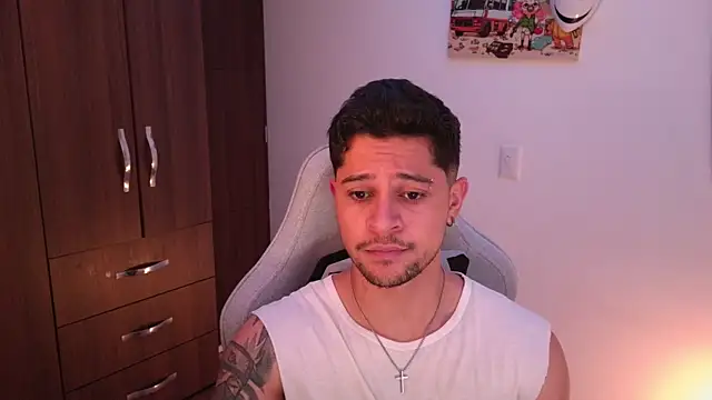 Snapshot of domsantiago_ chatting on December 1, 2025, 2:45 am domsantiago online show from December 1, 2025, 2:45 am