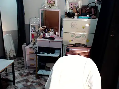 miya khali online show from December 14, 2025, 8:53 am